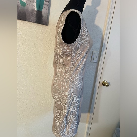 Tee N Rose Taupe Top - Picture 6 of 15